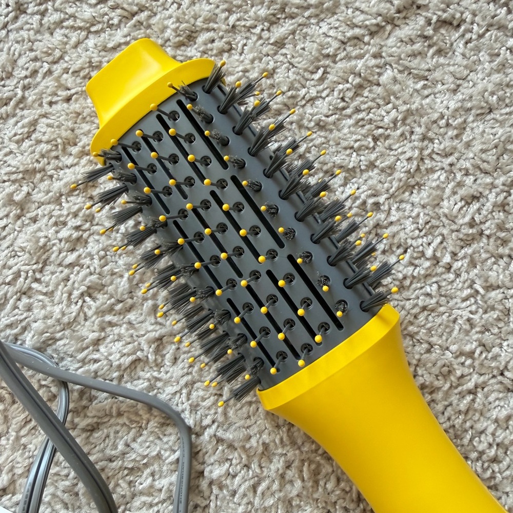Drybar Blow Dryer Brush - Picture 10 of 13